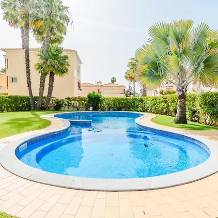 Garden And Pool * Vilamoura