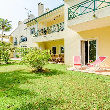 Garden And Pool * Vilamoura