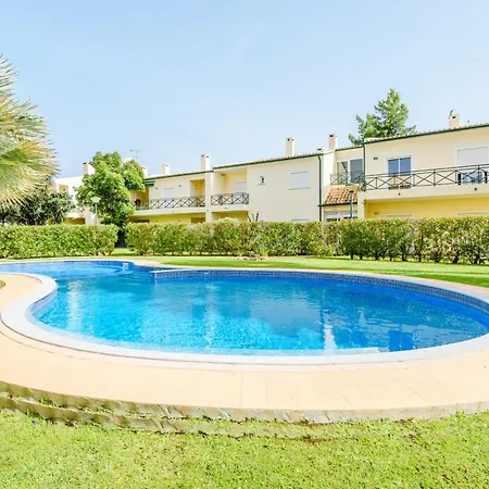 Garden And Pool Vilamoura